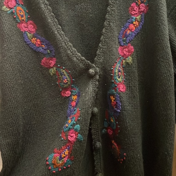 Gorgeous deep gray multi colored sweater embroidered by hand designs - Picture 2 of 6